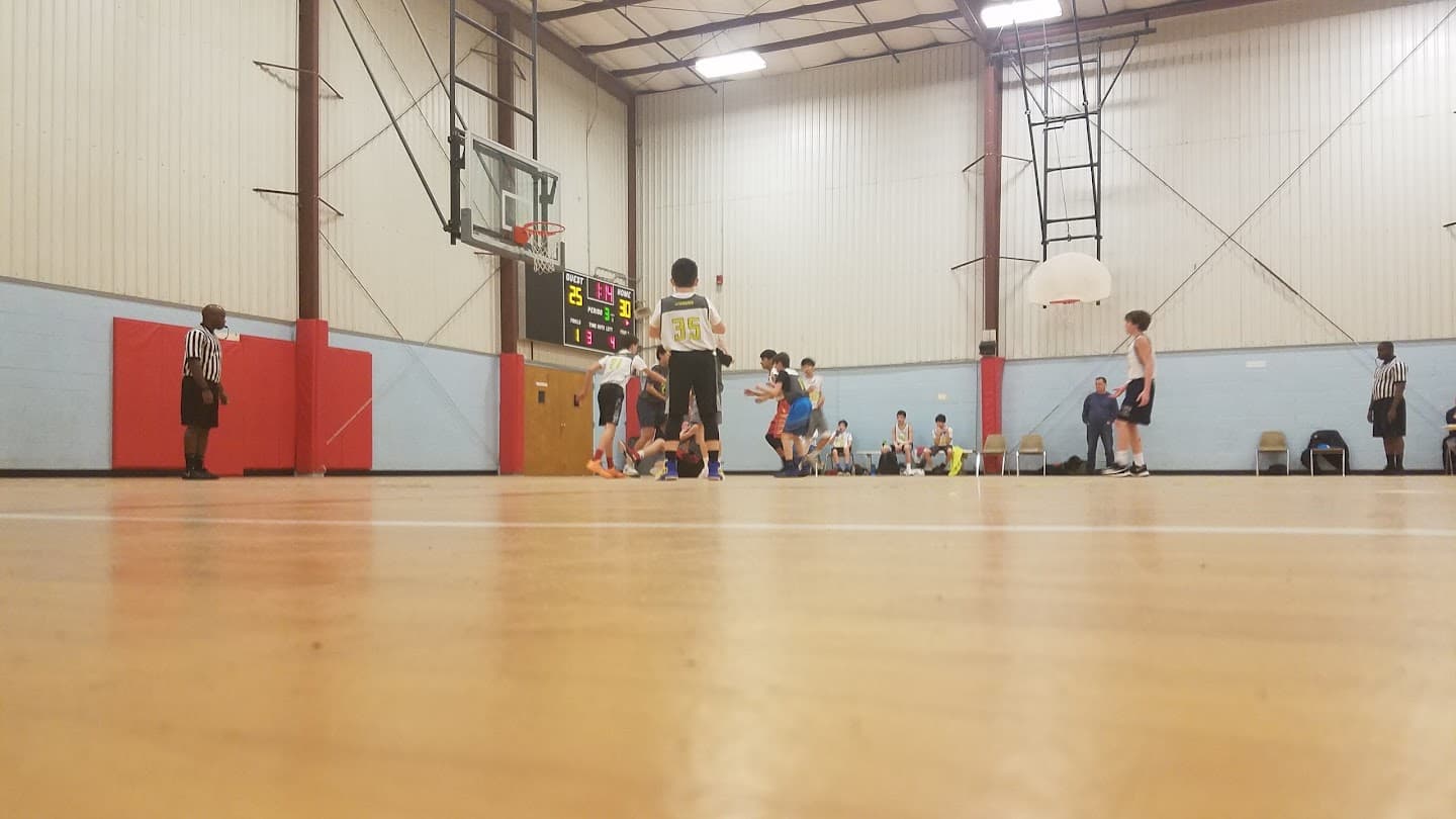 Fullers Park Recreation Center pickleball courts