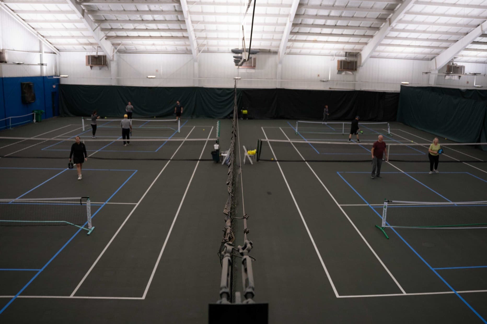Lochmoor Club pickleball courts