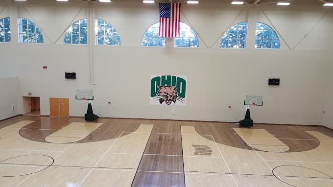 Ohio University Golf & Tennis Center - Indoor Courts pickleball courts