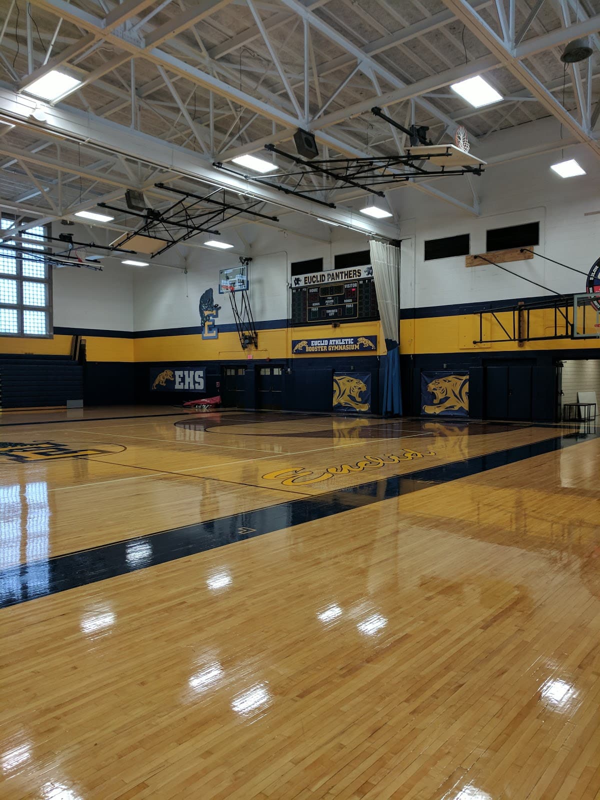 Euclid High School pickleball courts