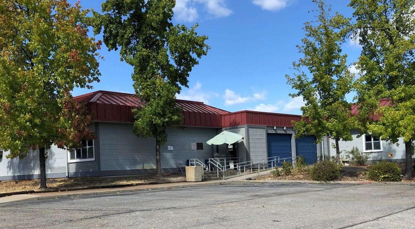 NEO Youth Center pickleball courts