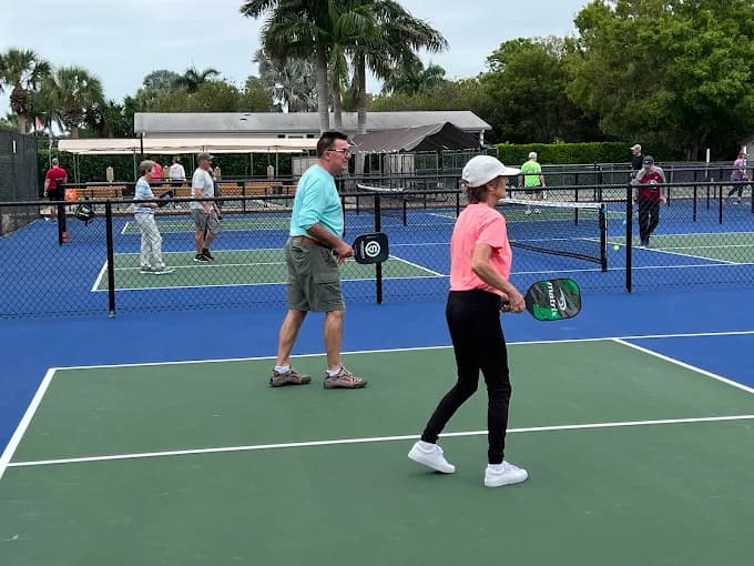 Silver Lakes Rv And Golf Resort pickleball courts