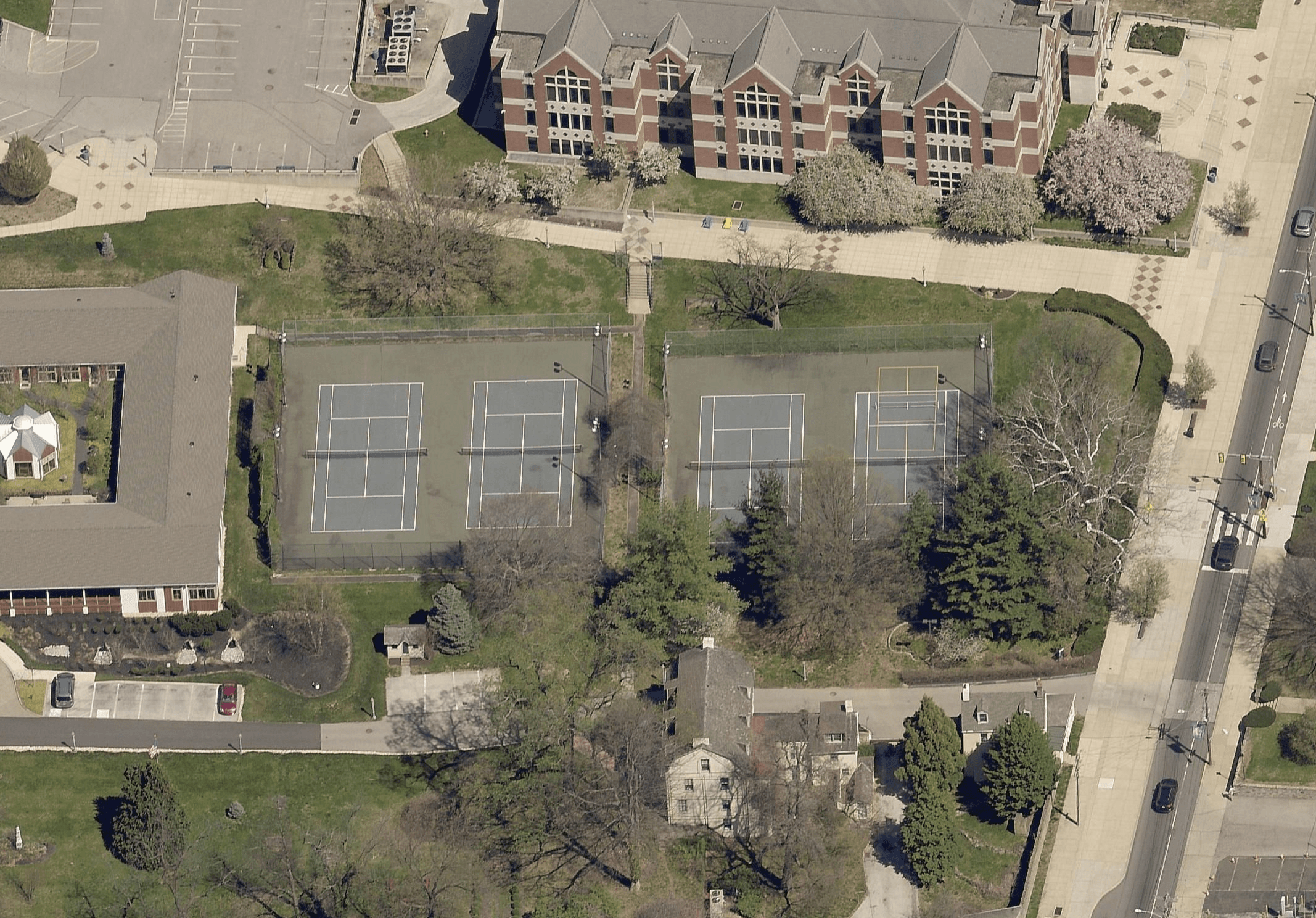 La Salle University pickleball courts