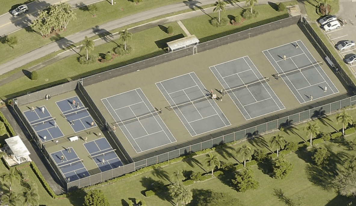Southwind Lakes Courts pickleball courts