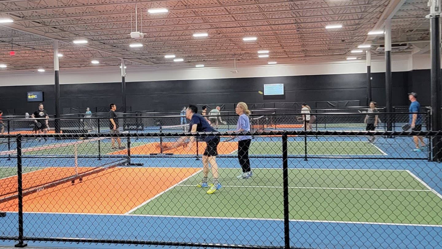 Dill Dinkers Pickleball Chantilly pickleball courts