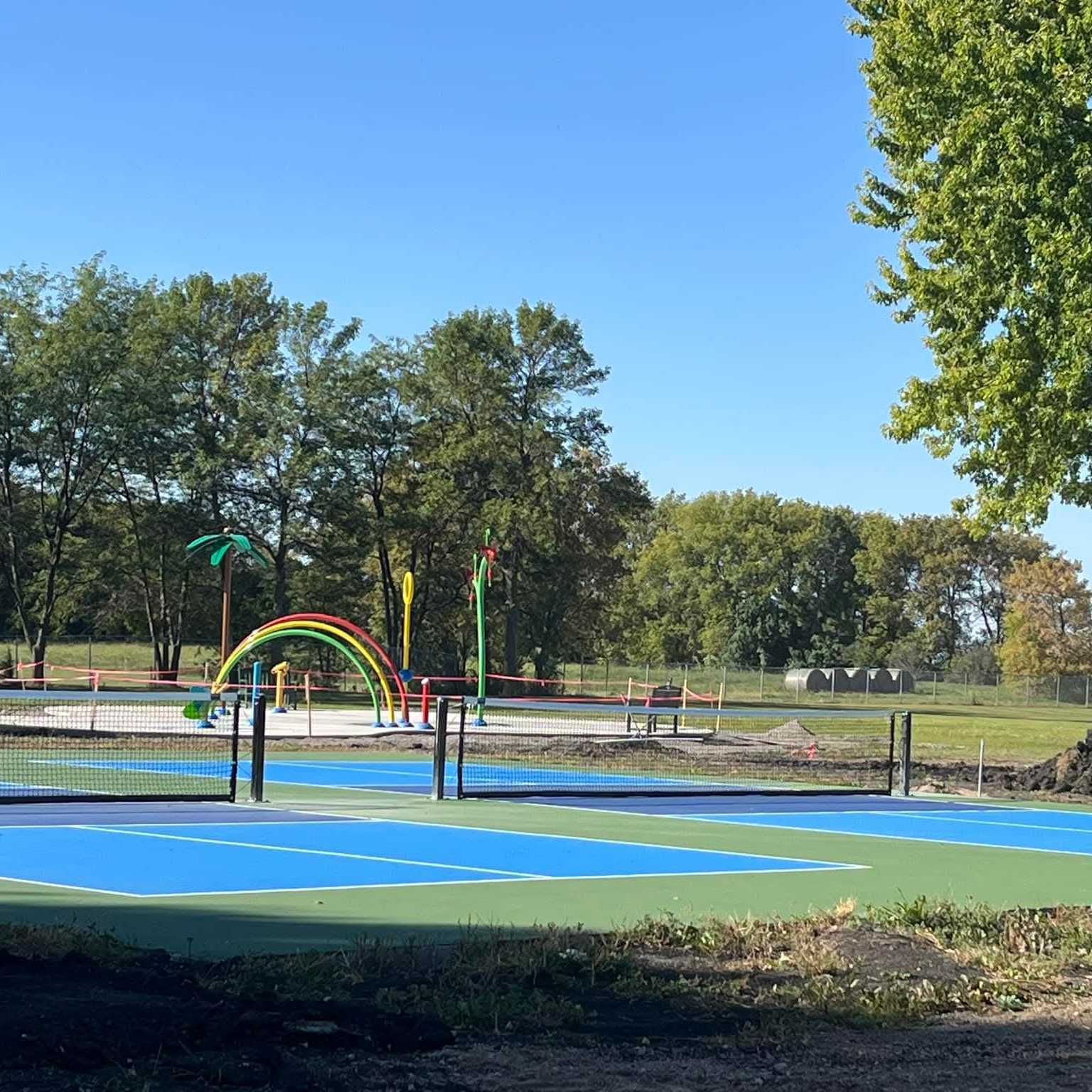 Splash Island court pickleball courts