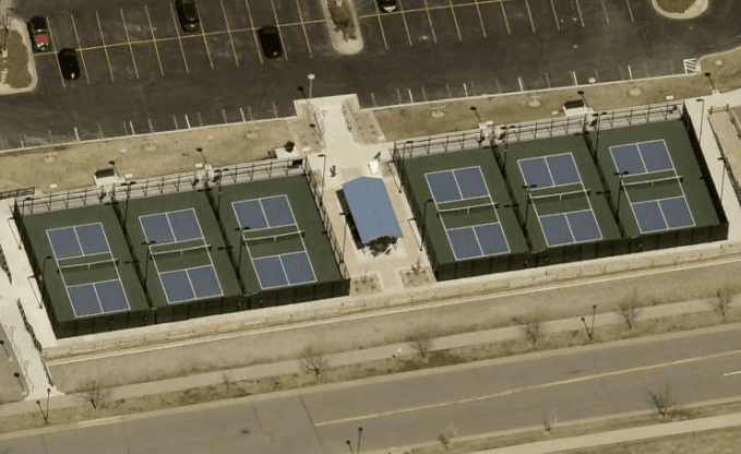 Lone Tree Recreation Center pickleball courts