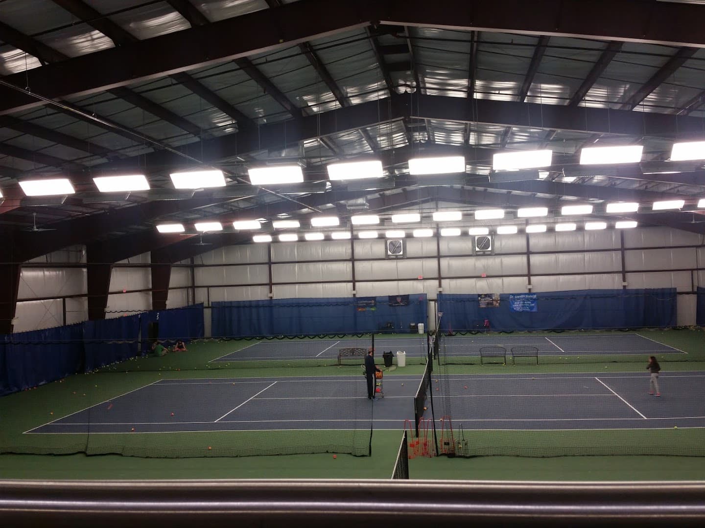 Moorestown Tennis Club pickleball courts