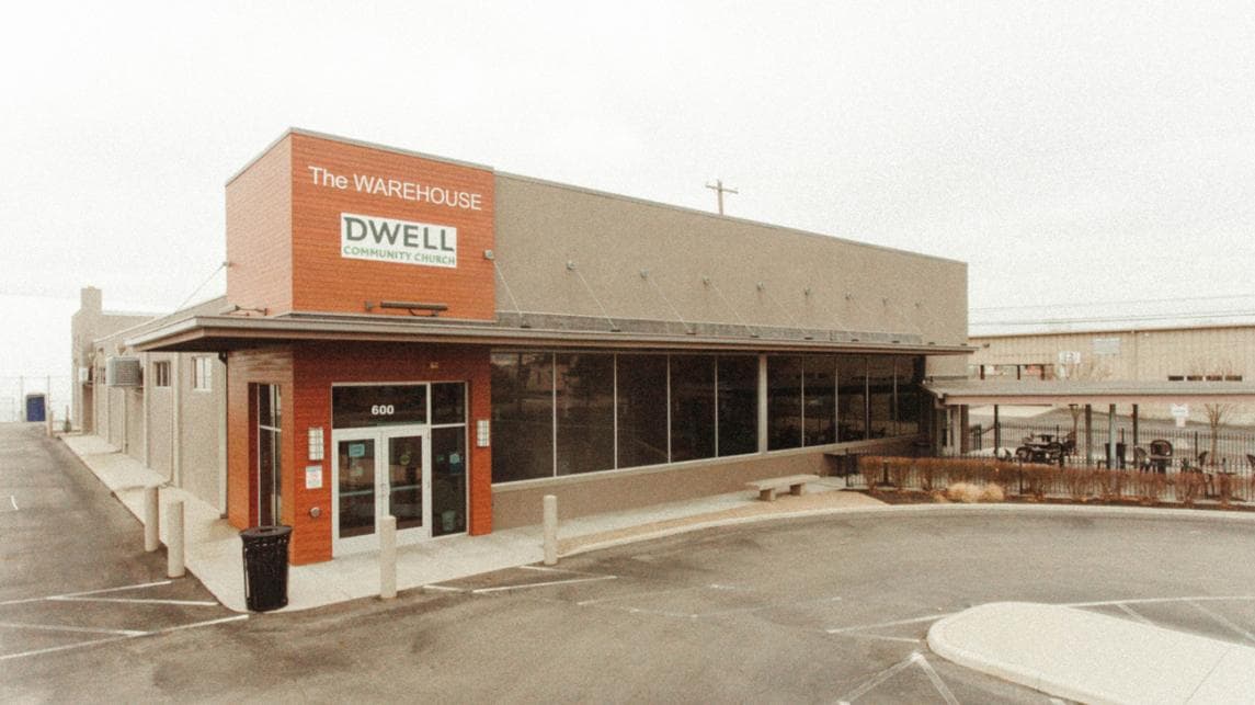Warehouse Garage pickleball courts