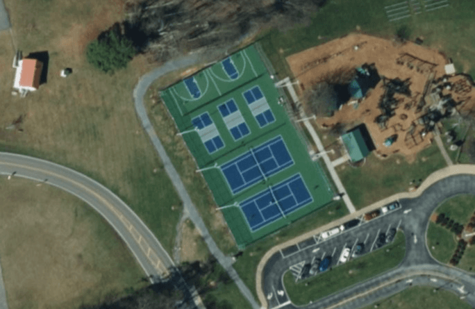 Harry L. Coomes Recreation Center pickleball courts