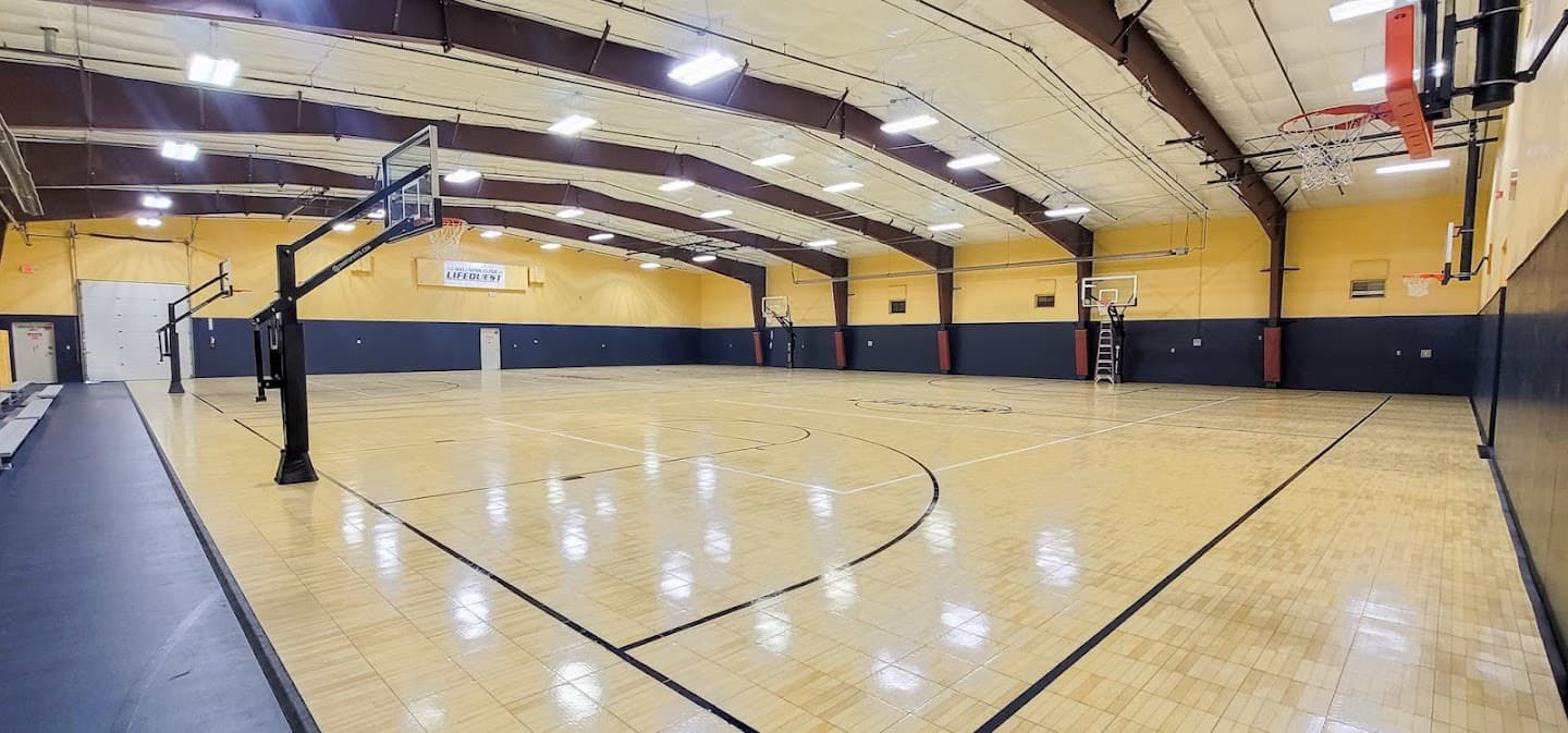 LifeQuest Fitness Center pickleball courts