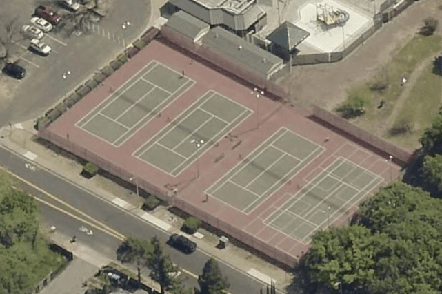 Three Oaks Community Center pickleball courts