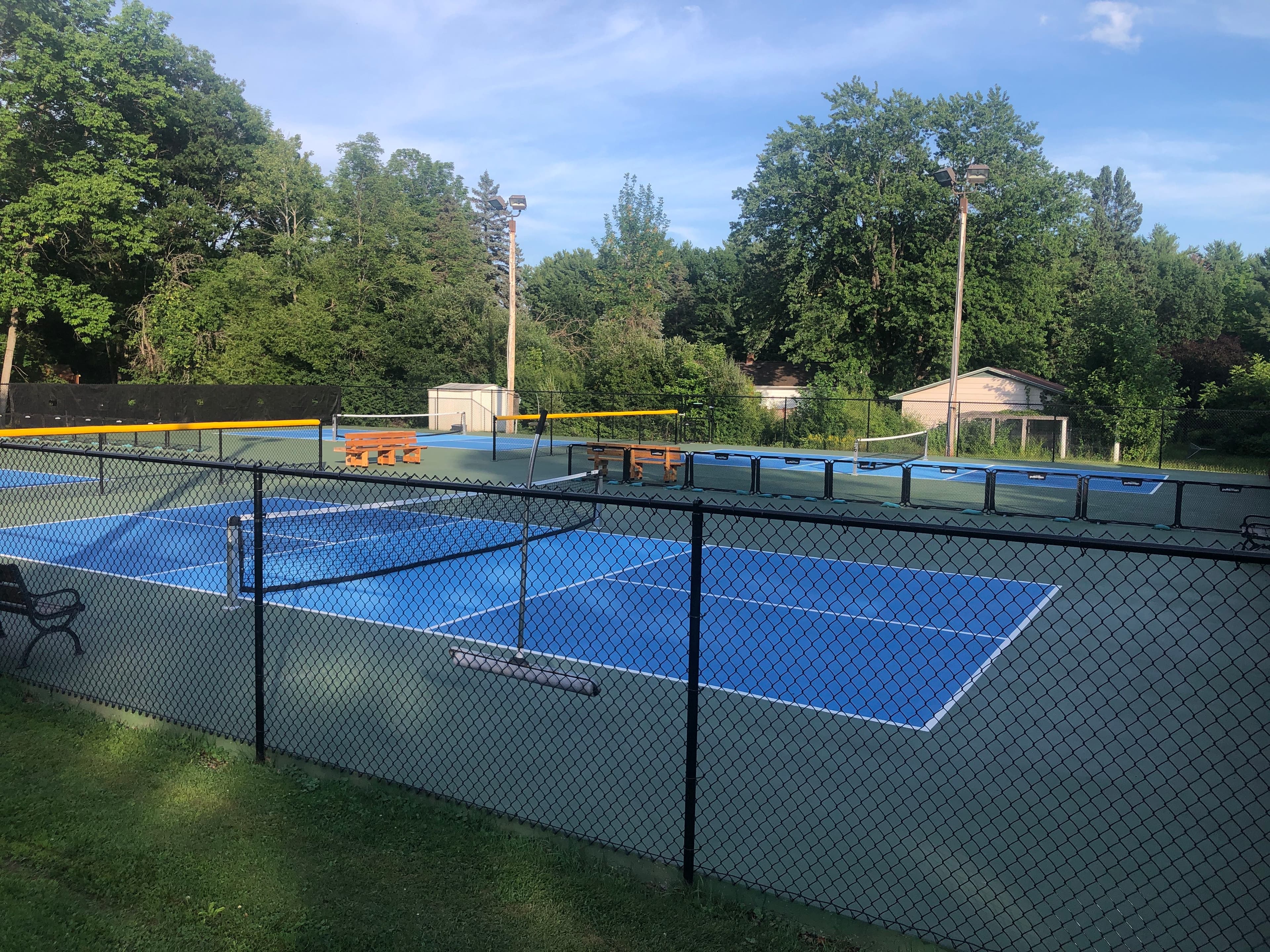 Washburn pickleball courts