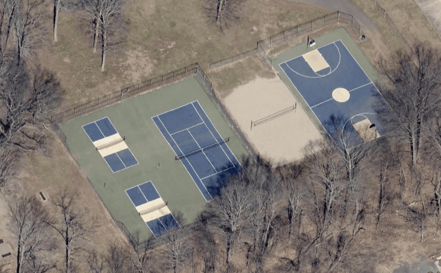 Churchill Park pickleball courts