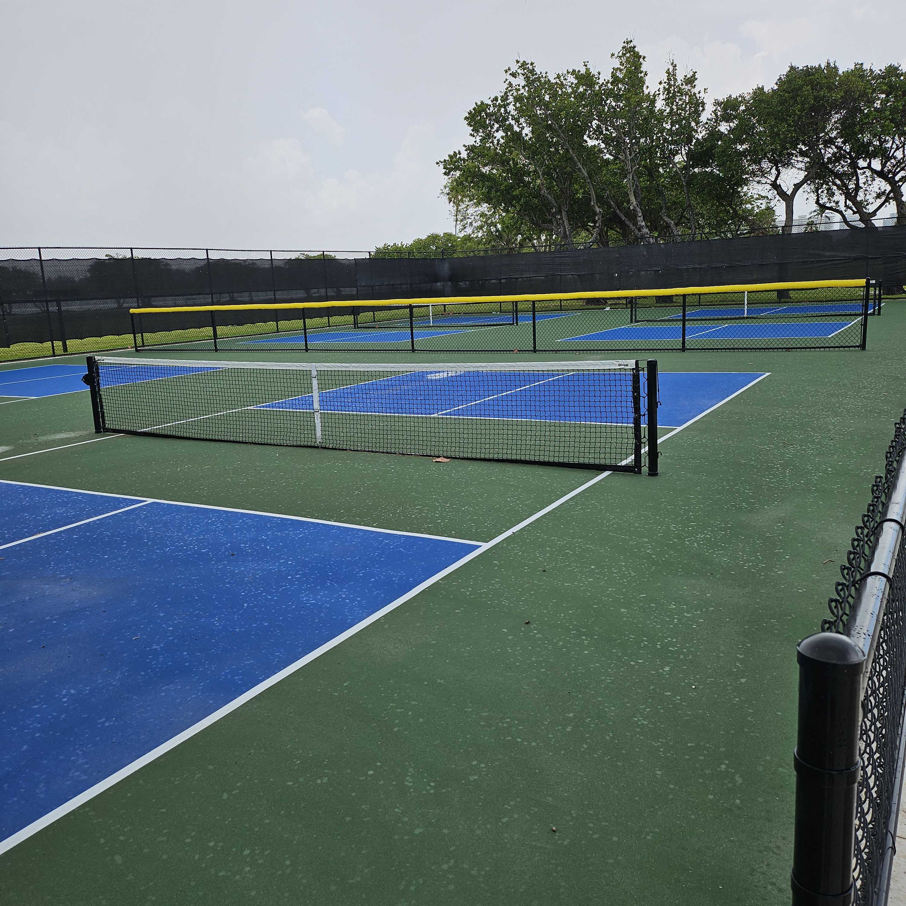 Haulover Park pickleball courts
