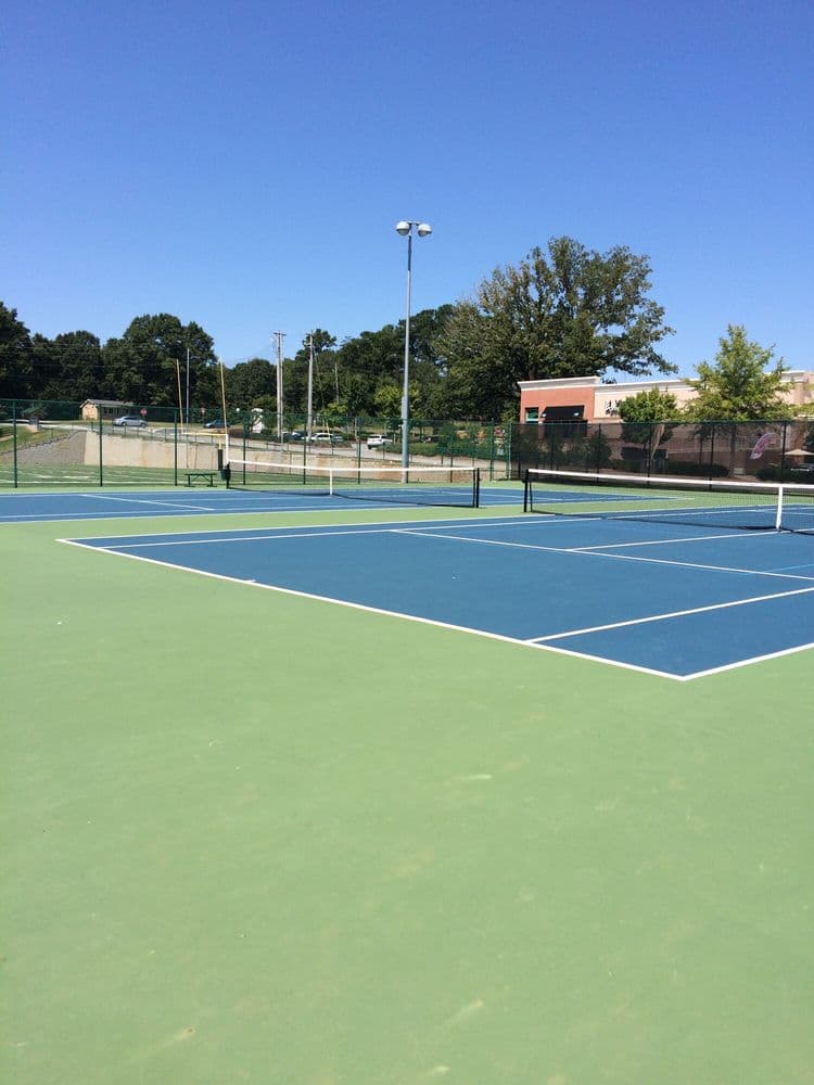 Midway Park pickleball courts