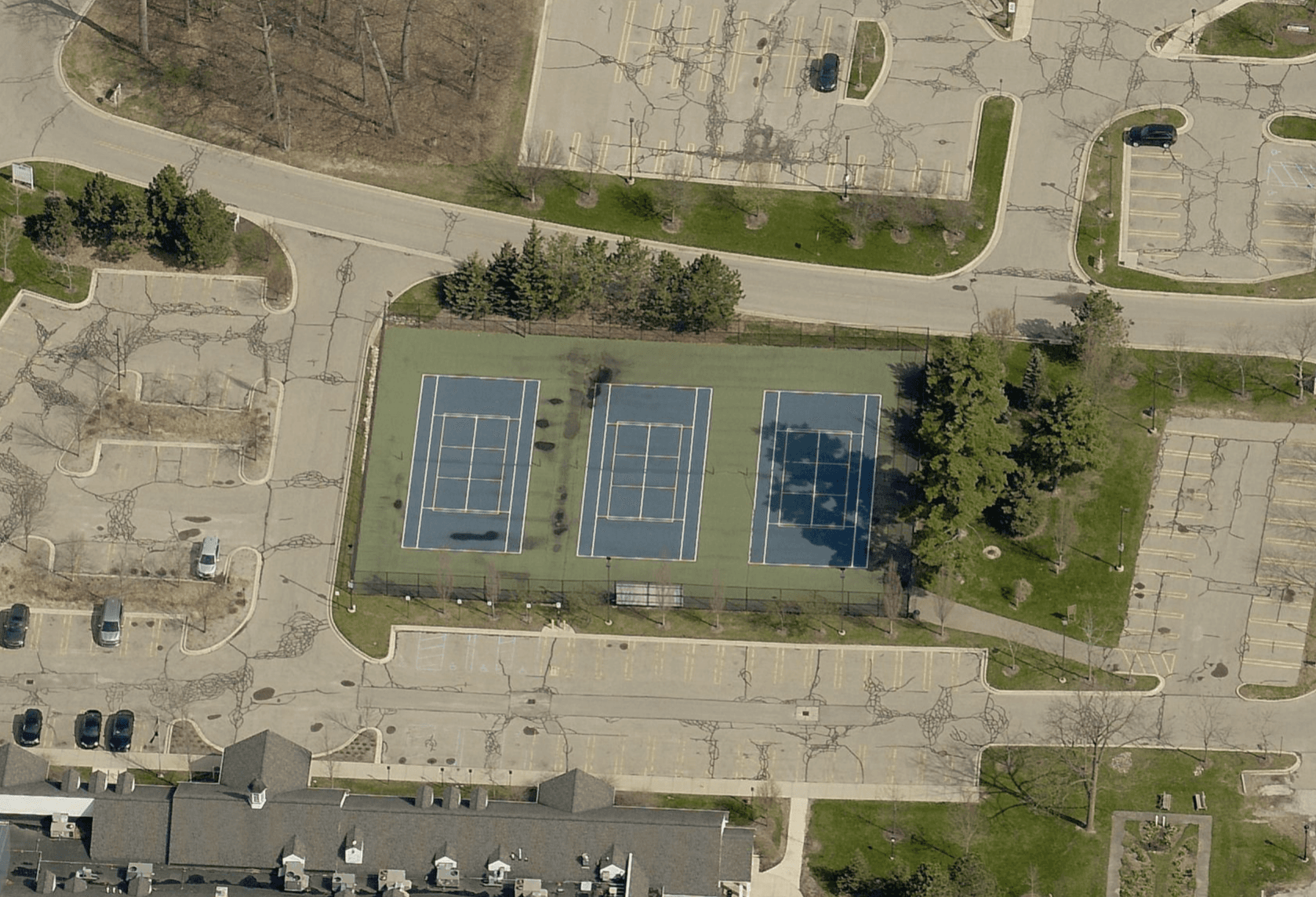 Auburn Hills Community Center pickleball courts