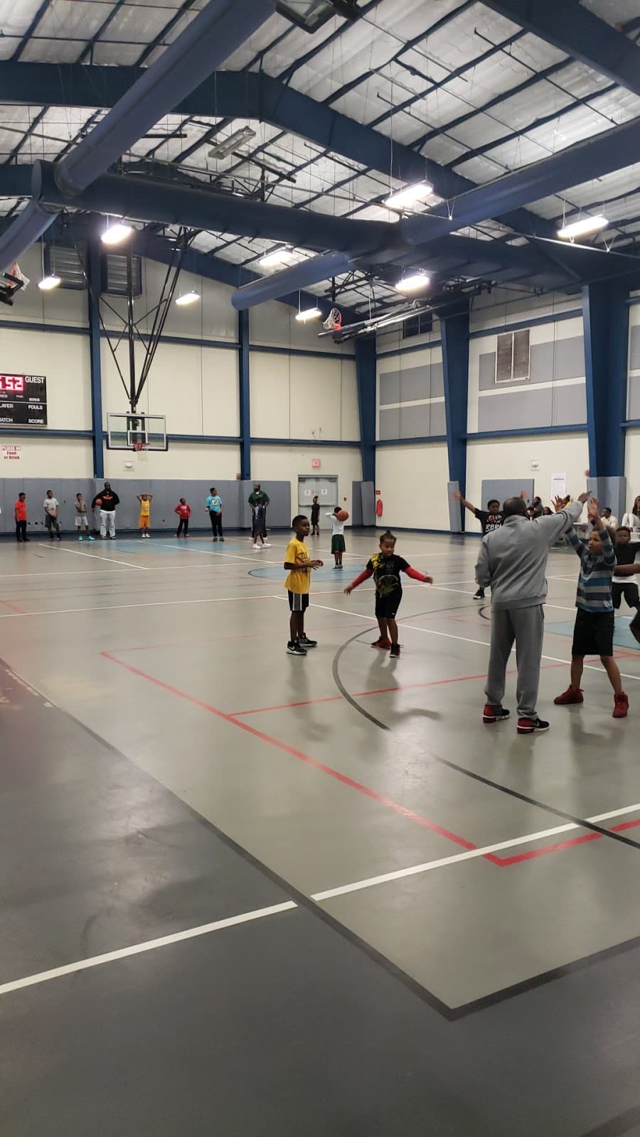 Jack L. McLean Jr. Community Center pickleball courts