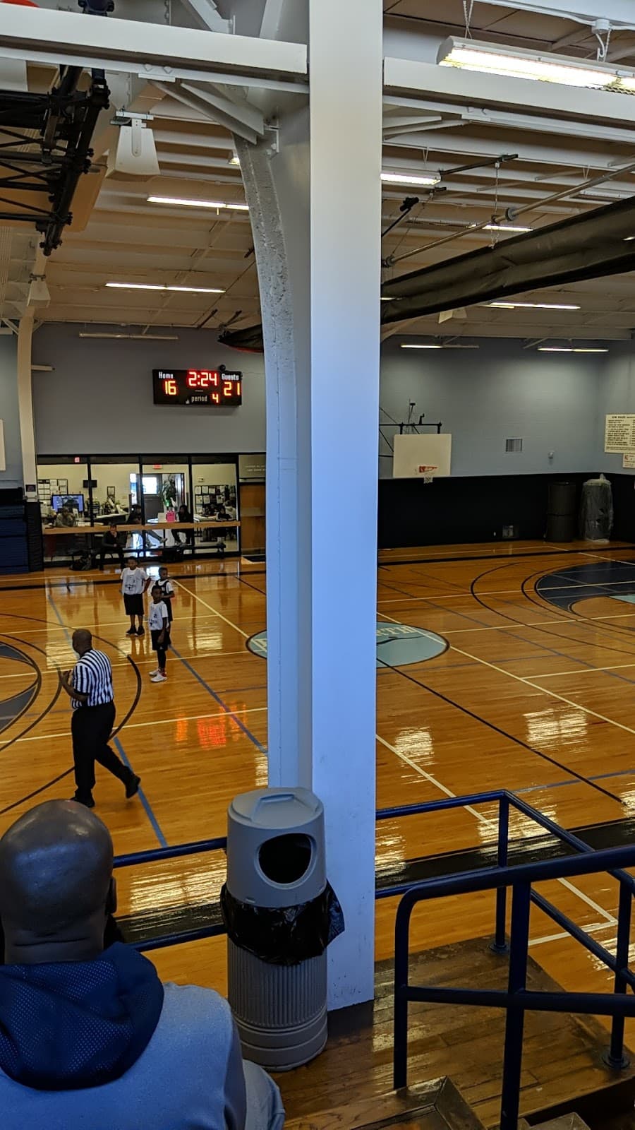 Riverside Community Center pickleball courts