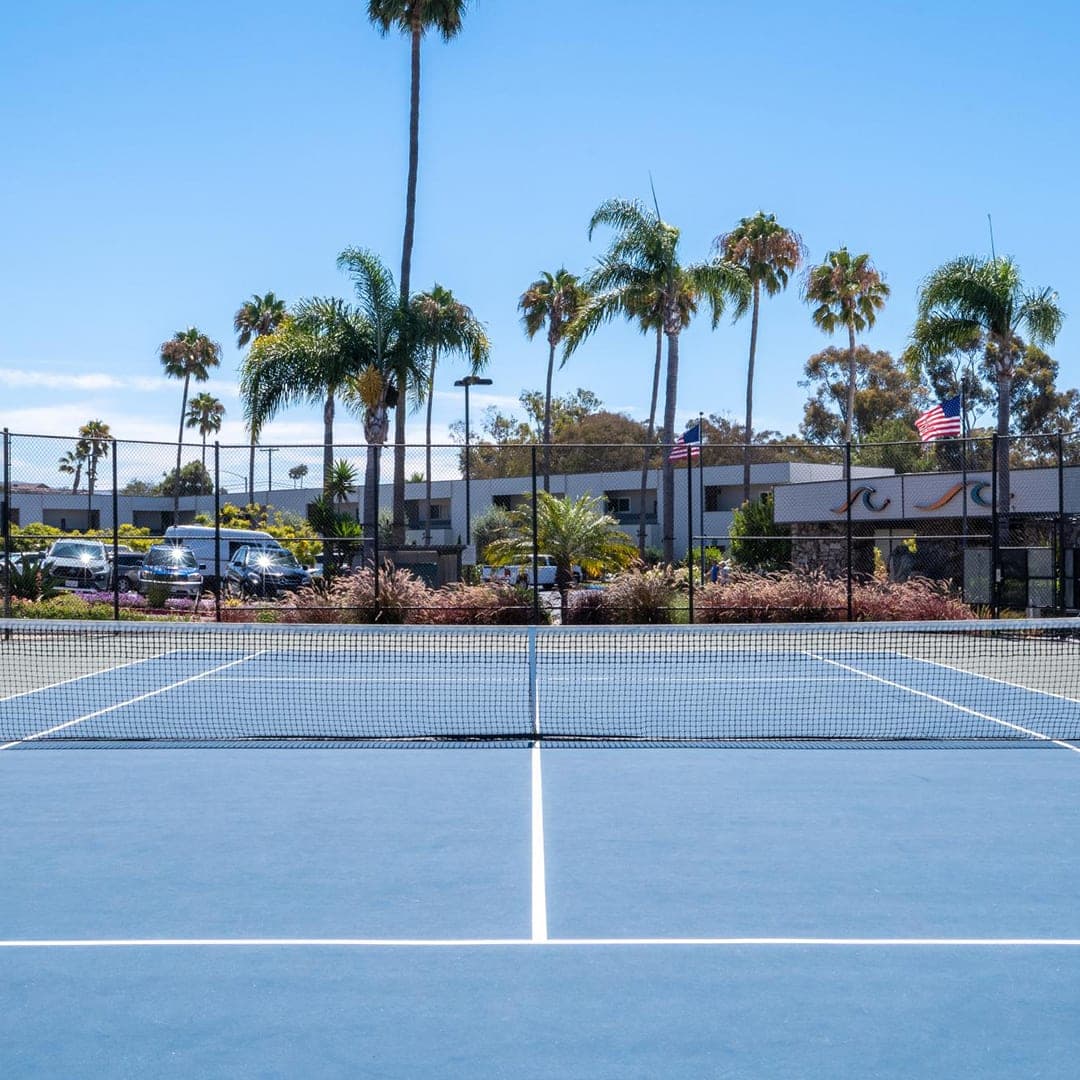 San Clemente Inn pickleball courts