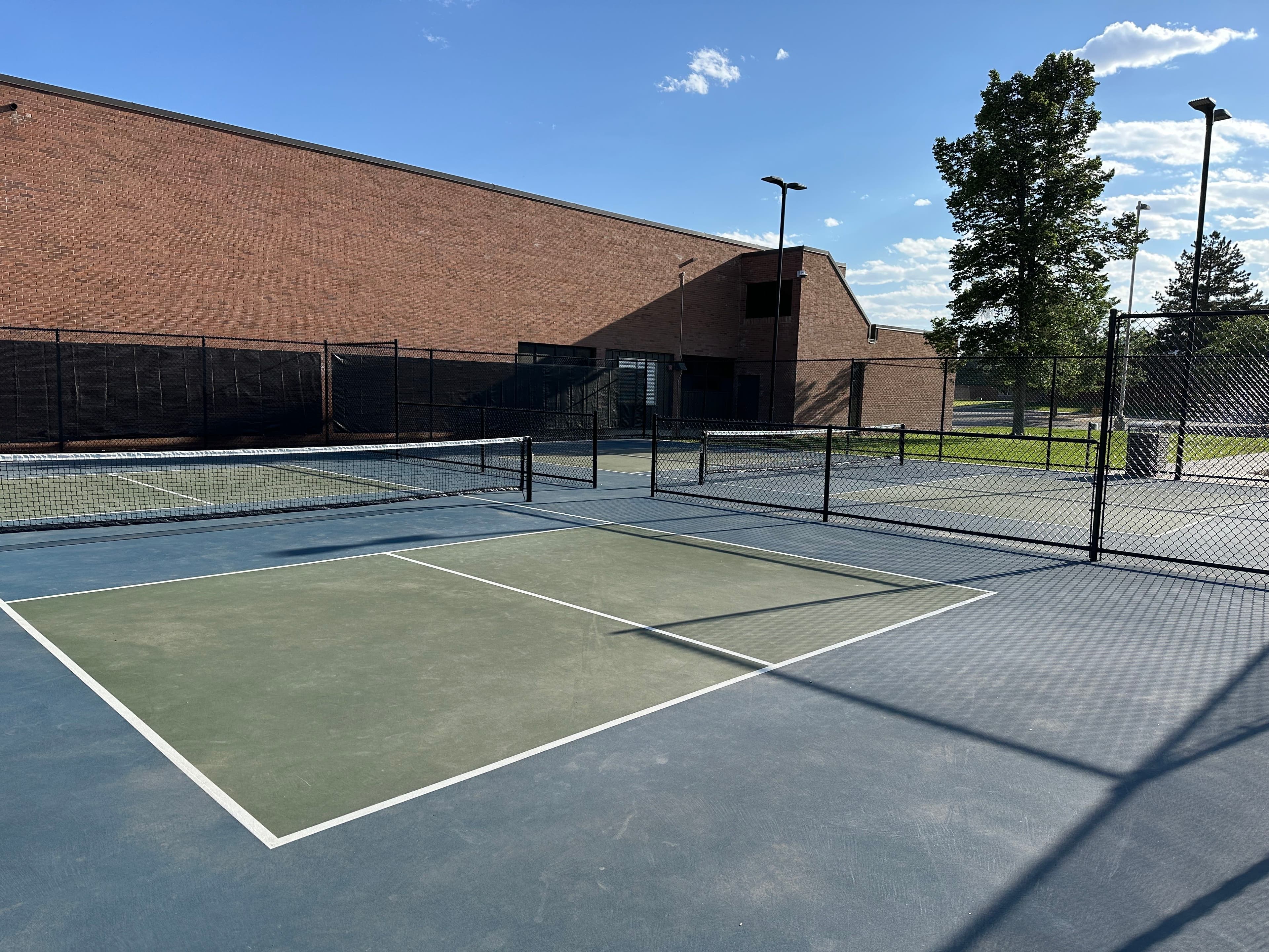 Independence Park pickleball courts