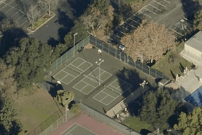 Los Paseos Pickleball Club pickleball courts