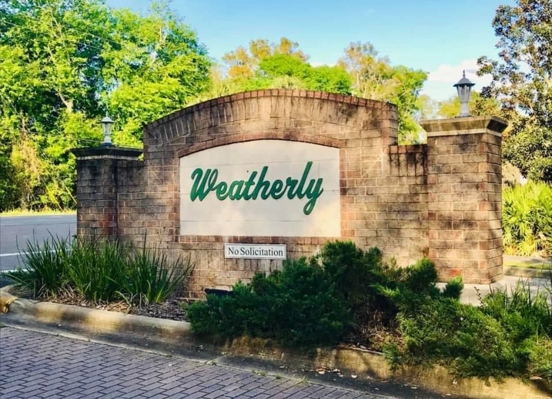 Weatherly HOA pickleball courts