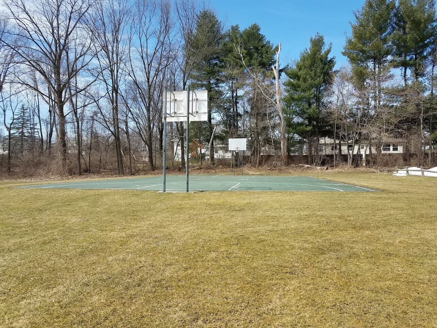 Avon Crest Town Park pickleball courts
