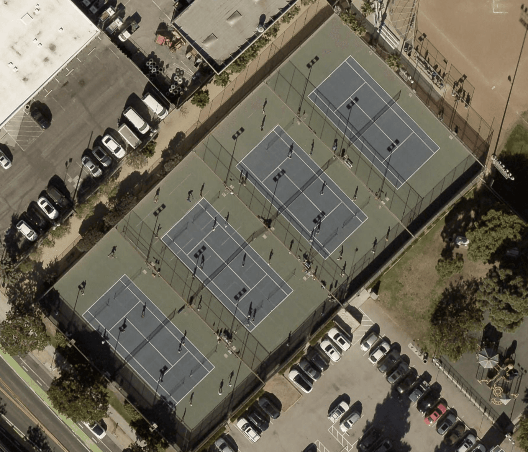 Memorial Park - Santa Monica pickleball courts