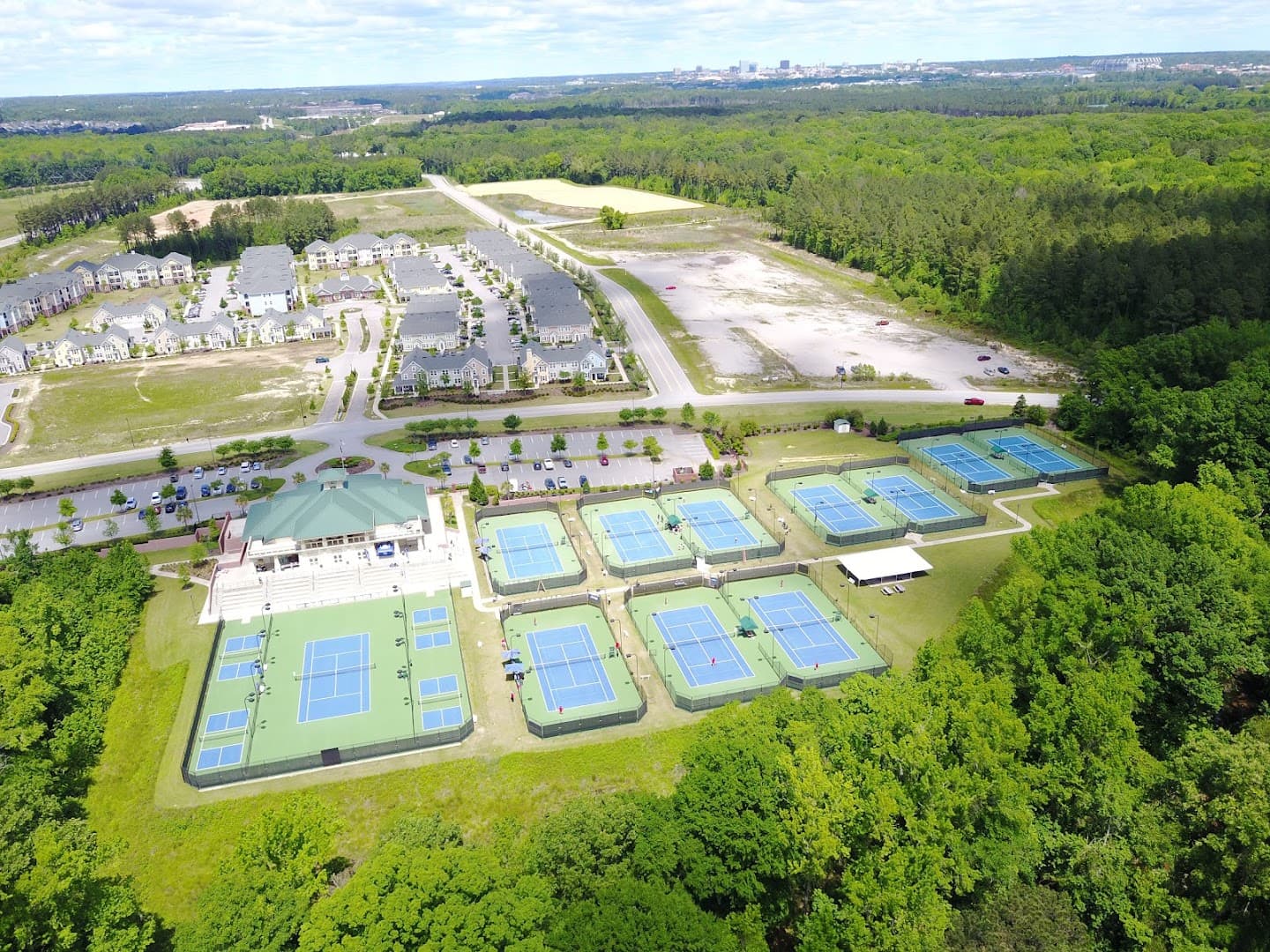 Cayce Tennis And Fitness Center pickleball courts