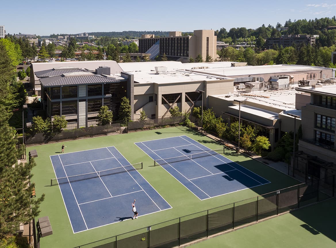 Bellevue Club pickleball courts