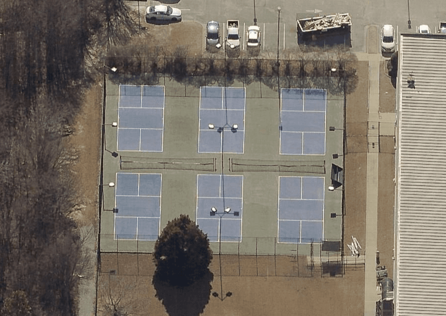 DeSoto Athletic Club pickleball courts