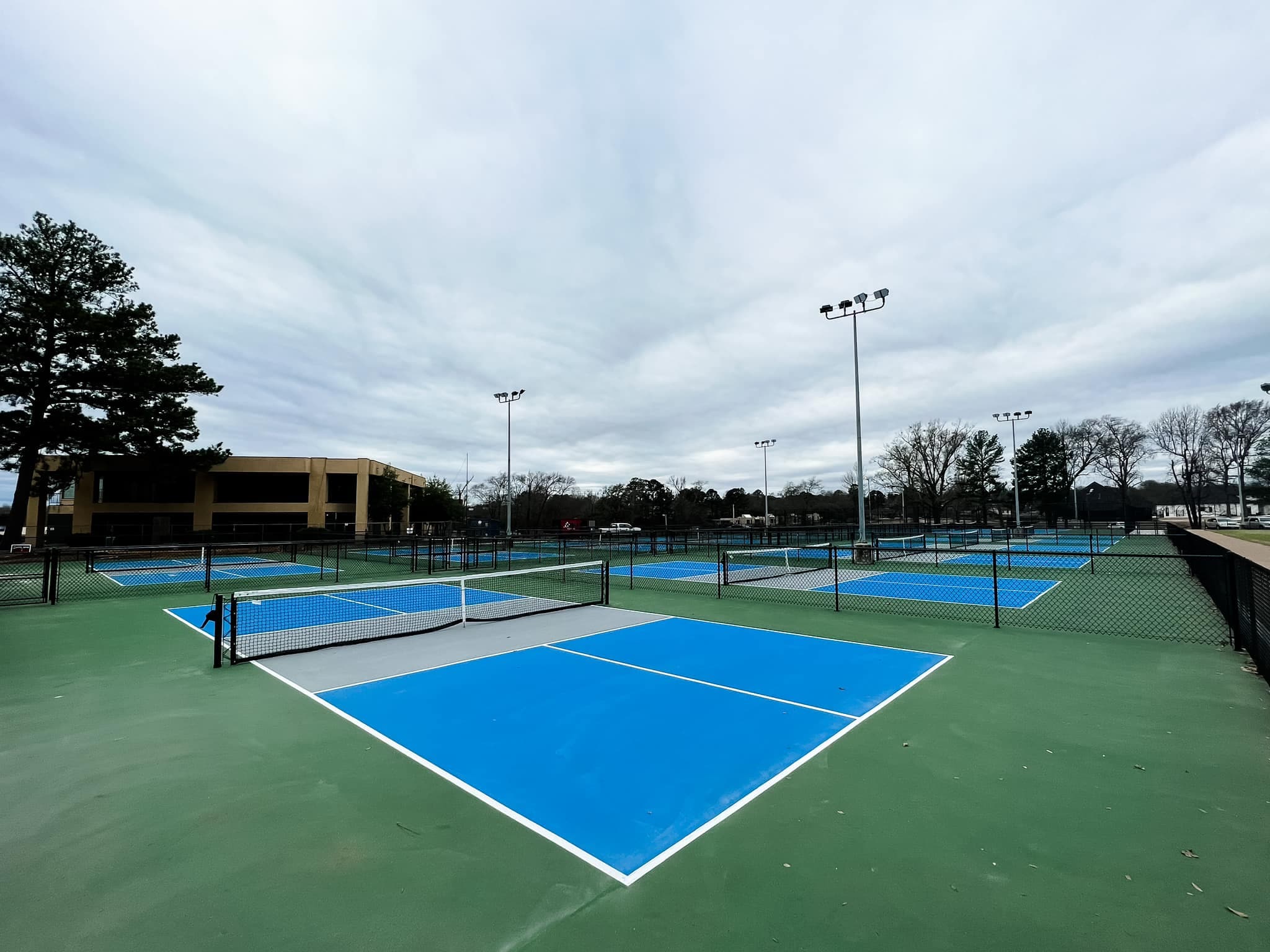 Crossing Creeks Country Club pickleball courts