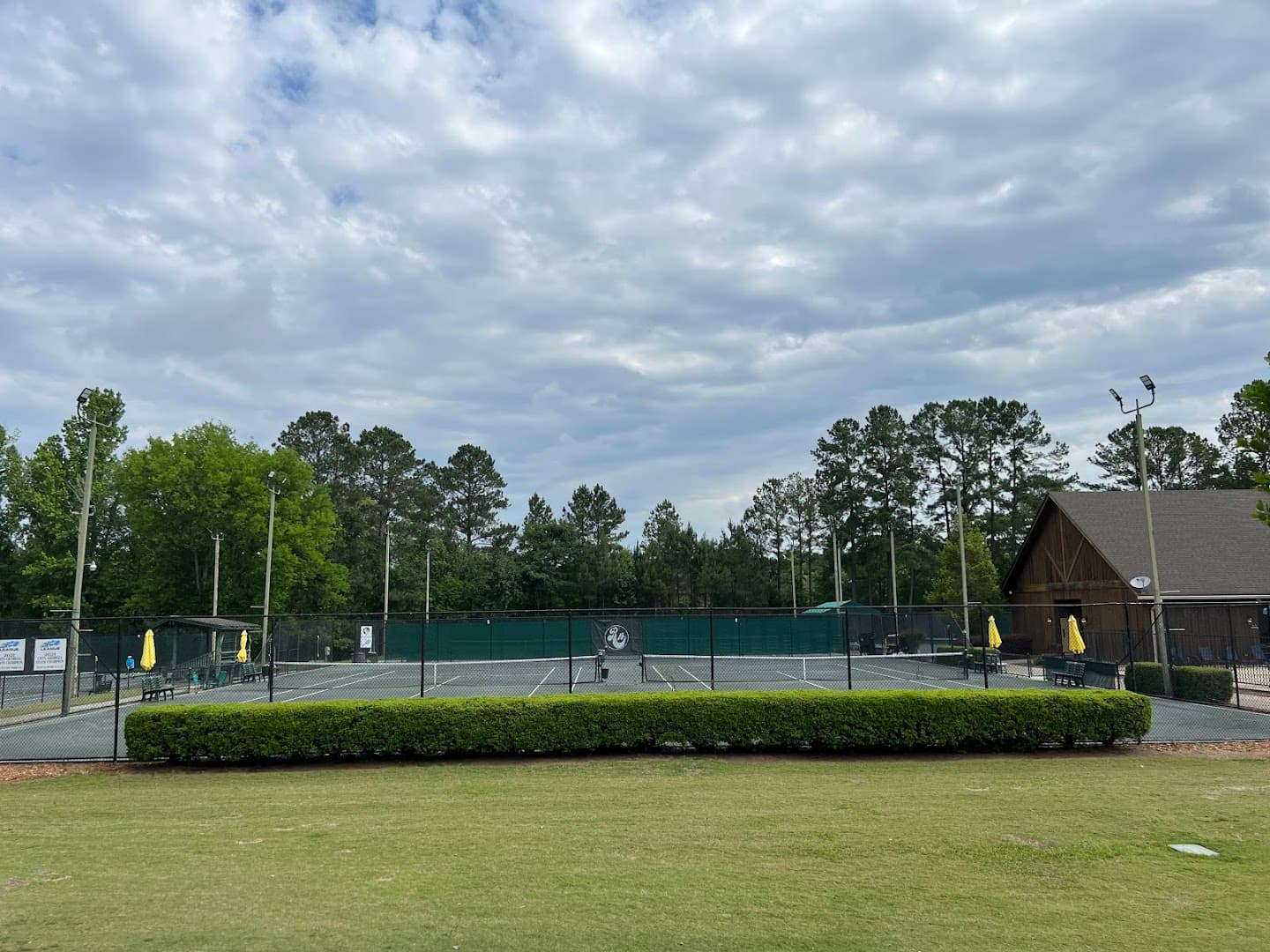 River North Country Club pickleball courts