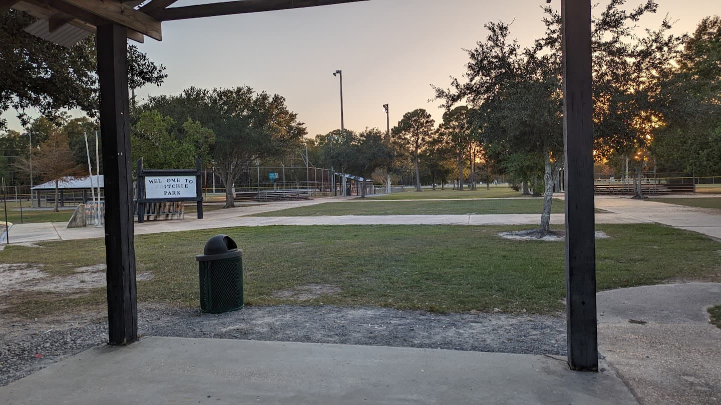 Fritchie Park pickleball courts