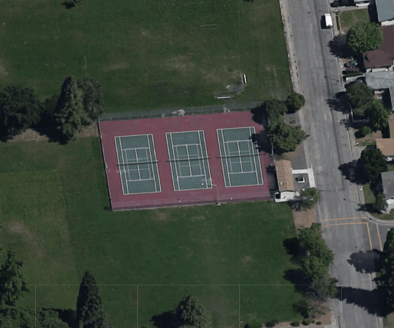 Oak Manor Park pickleball courts