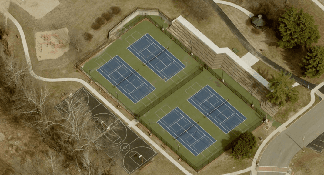 Crystal City Municipal Park pickleball courts