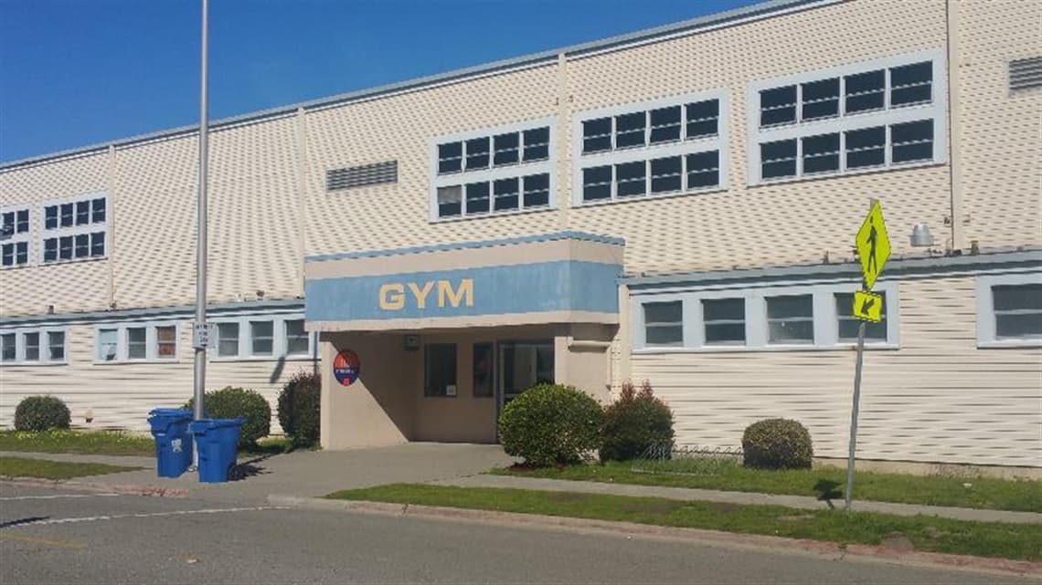 Alameda Point Gym pickleball courts