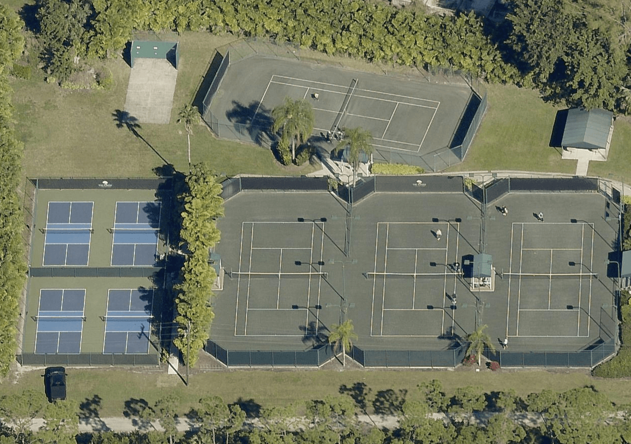 The Forest Country Club pickleball courts