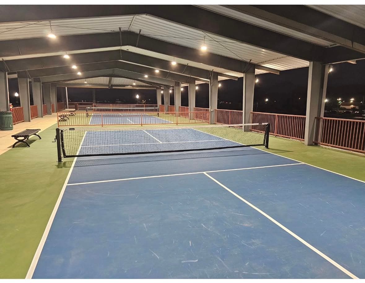 Lindsay wellness center pickleball courts