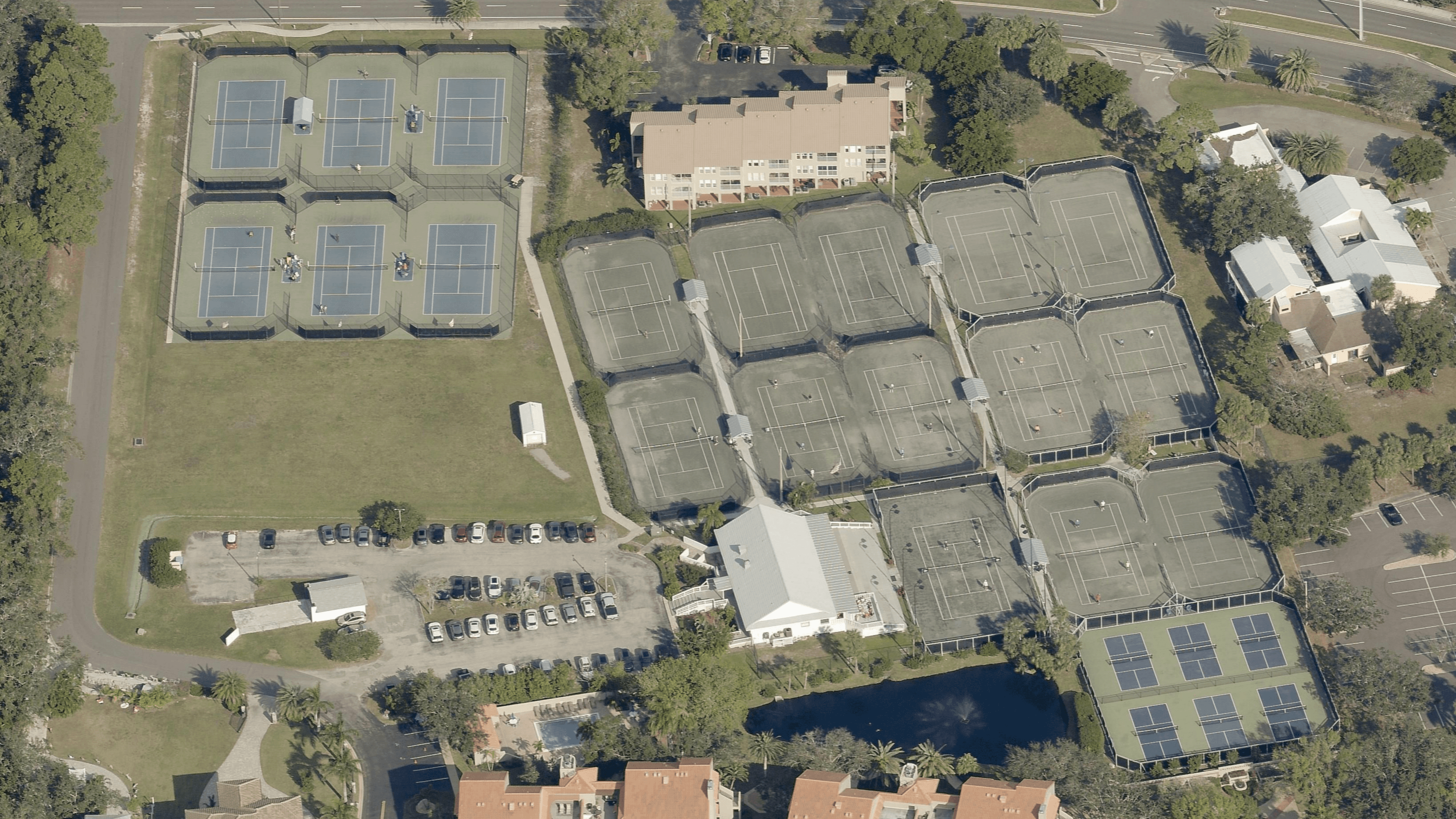 Bradenton Tennis Center pickleball courts