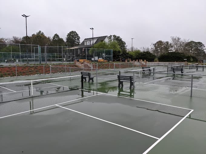SpindleTree Racquet Club pickleball courts