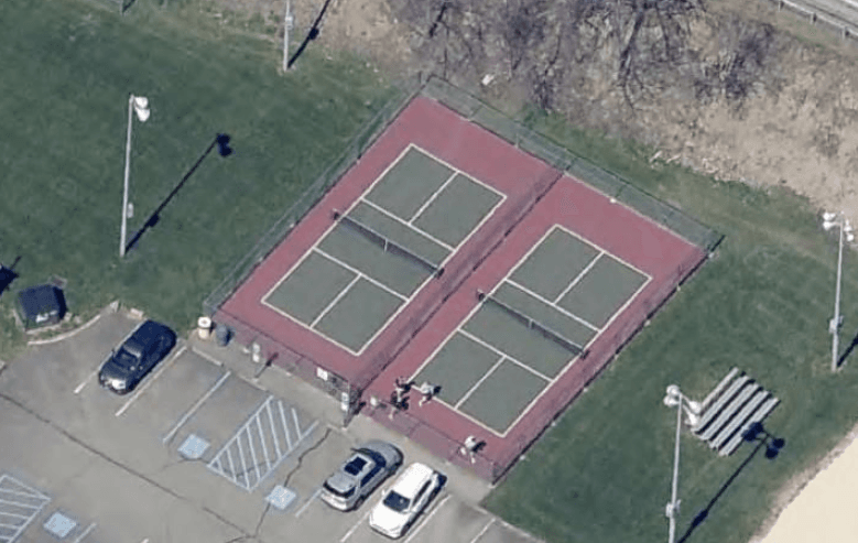 Simmons Park pickleball courts