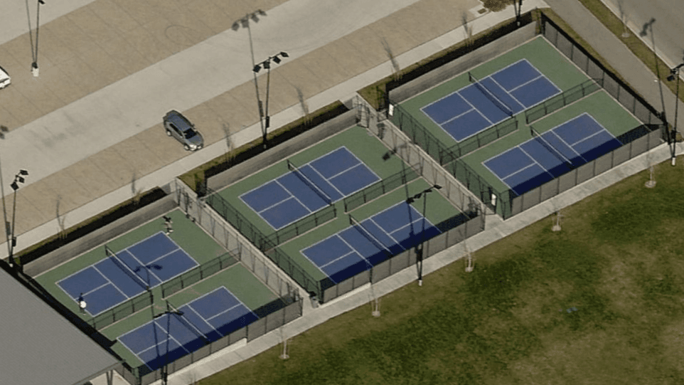 Highland Park pickleball courts