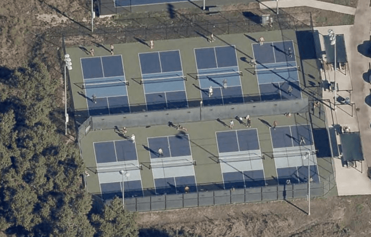 Veterans Park pickleball courts