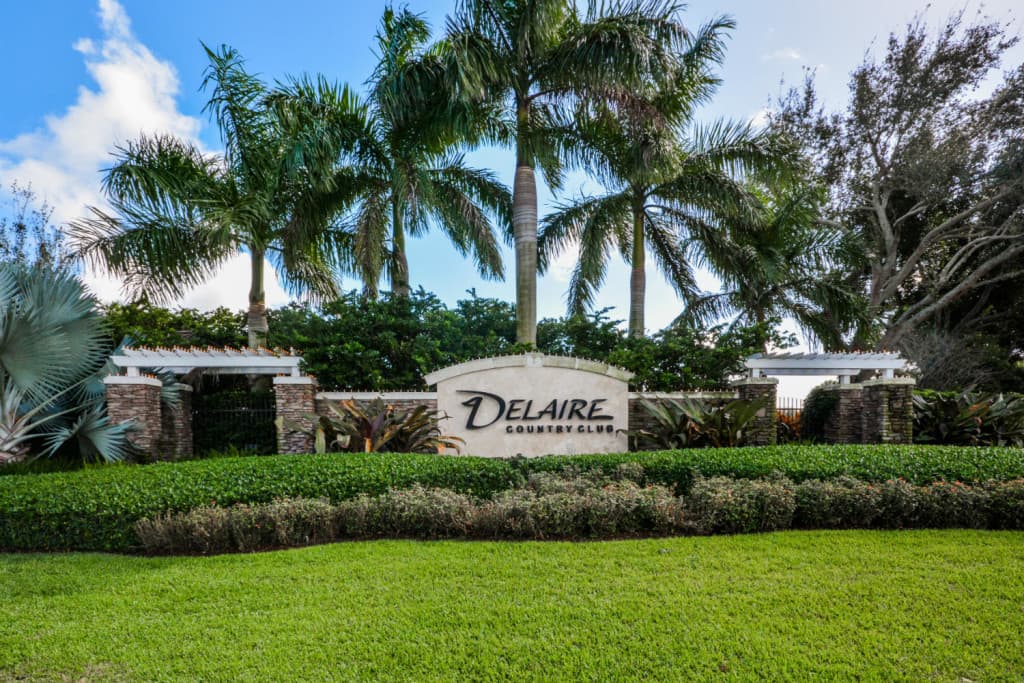 Delaire Country Club pickleball courts