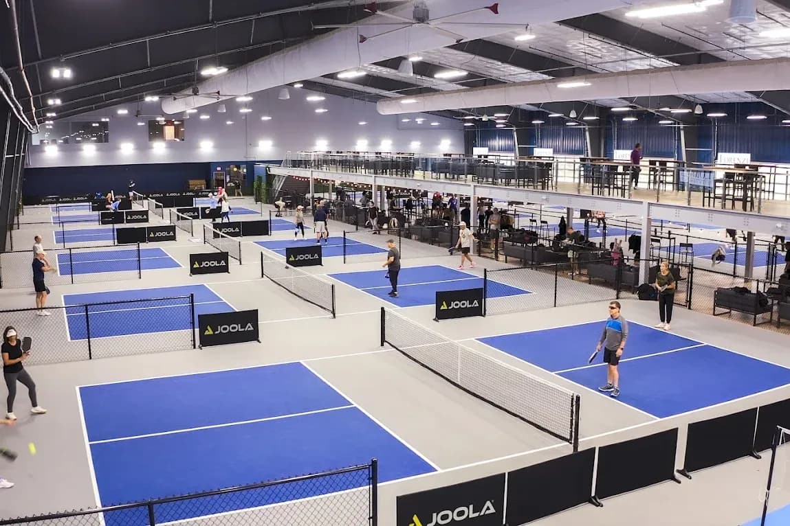 LevelUp Pickleball Club pickleball courts