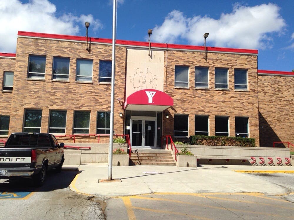 Maple Street YMCA pickleball courts