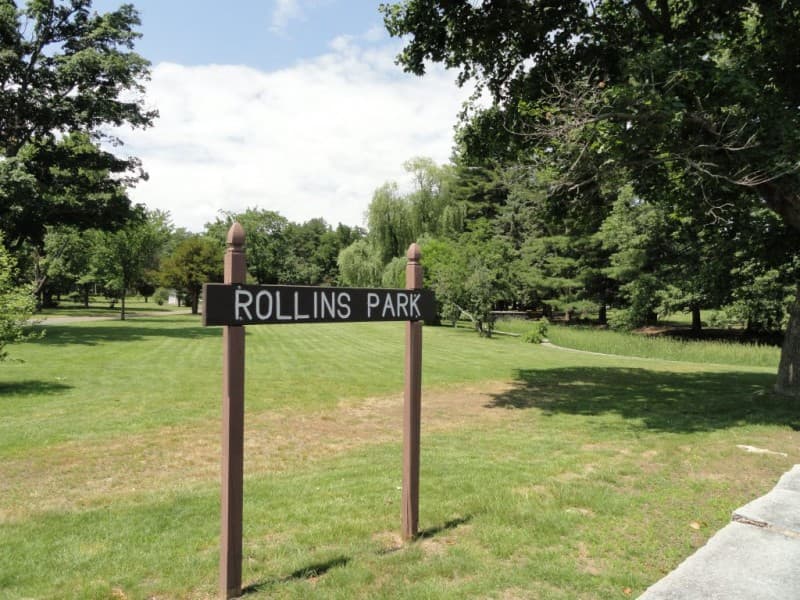Rollins Park pickleball courts