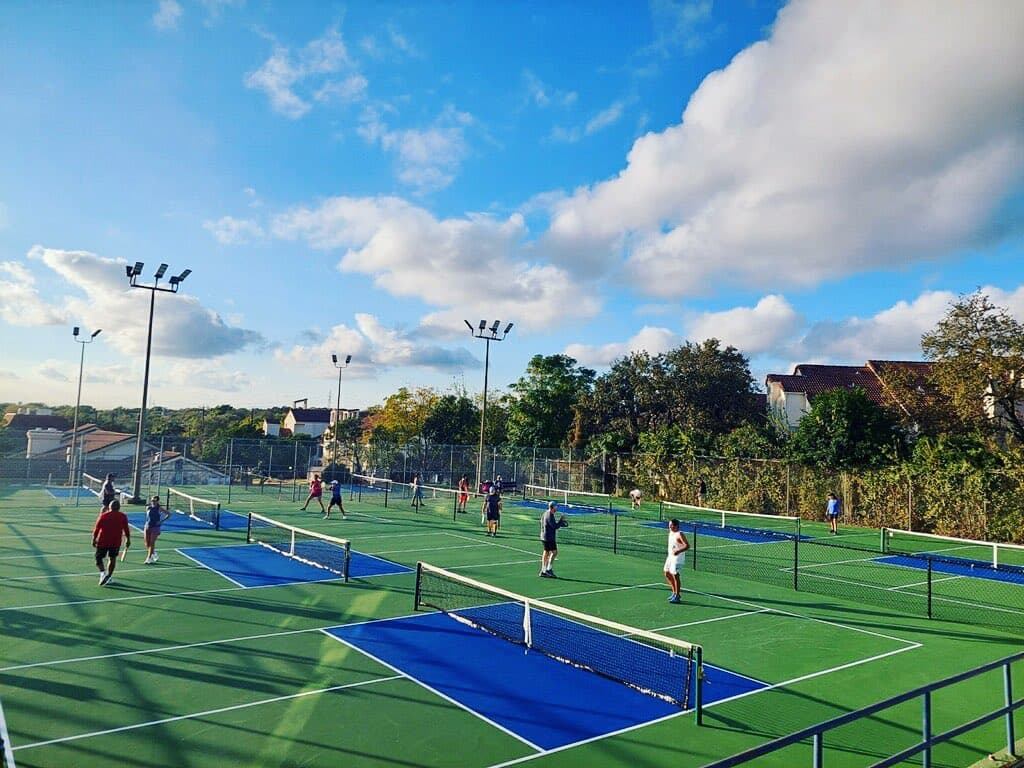 Thousand Oaks Family YMCA pickleball courts